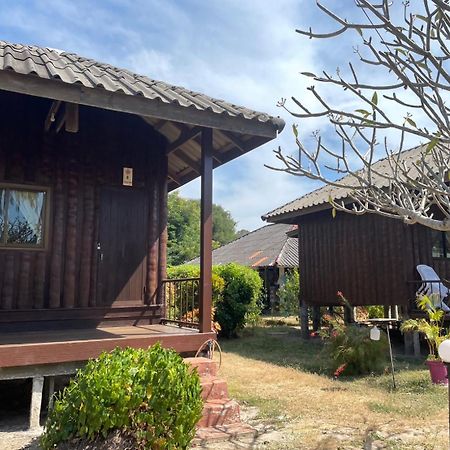 Happy Days Resort Koh Mak Exterior foto